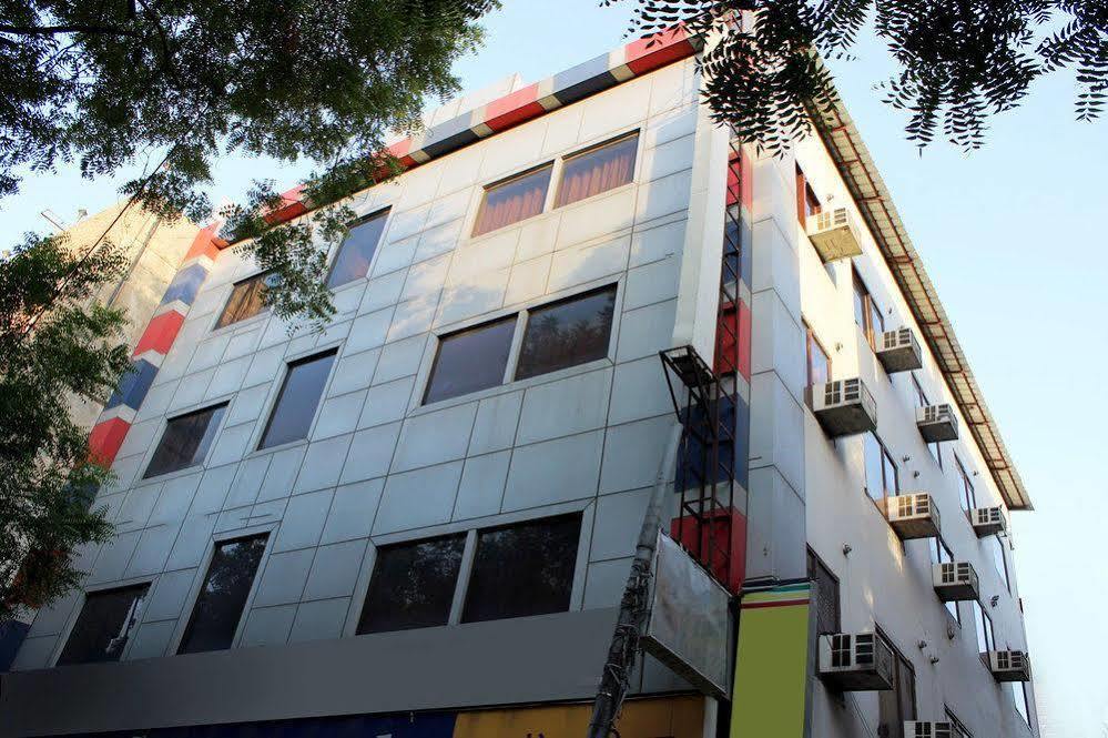 Hotel Siam International Δελχί Εξωτερικό φωτογραφία