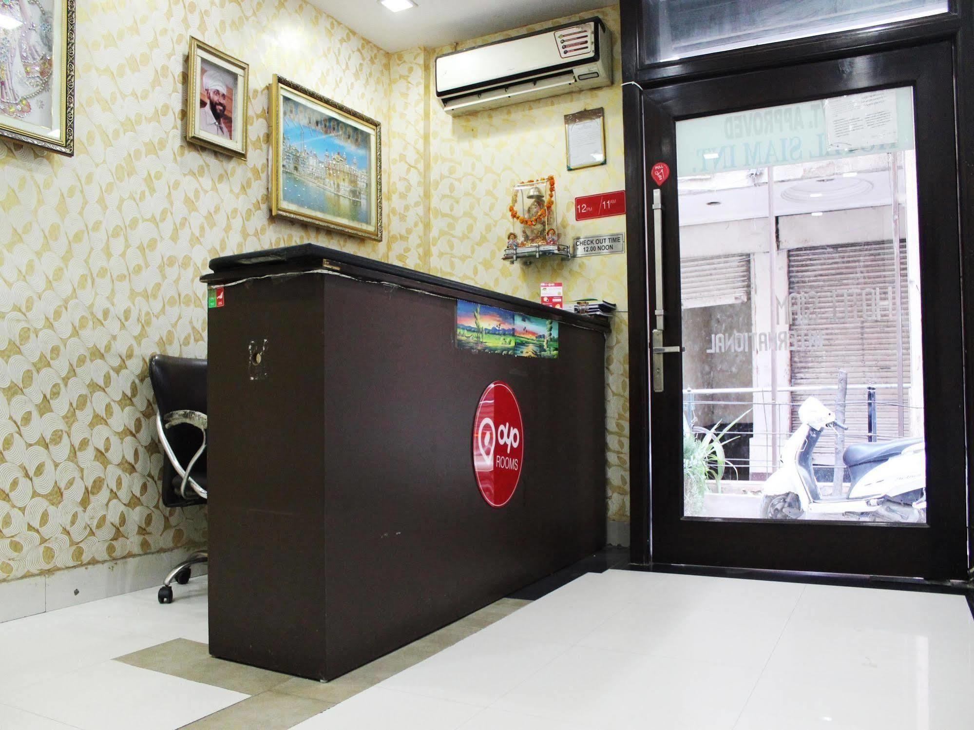 Hotel Siam International Δελχί Εξωτερικό φωτογραφία